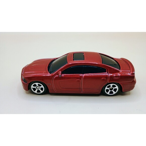 2011 Maisto Dodge Charger R/T Diecast Car Red - Picture 2 of 7